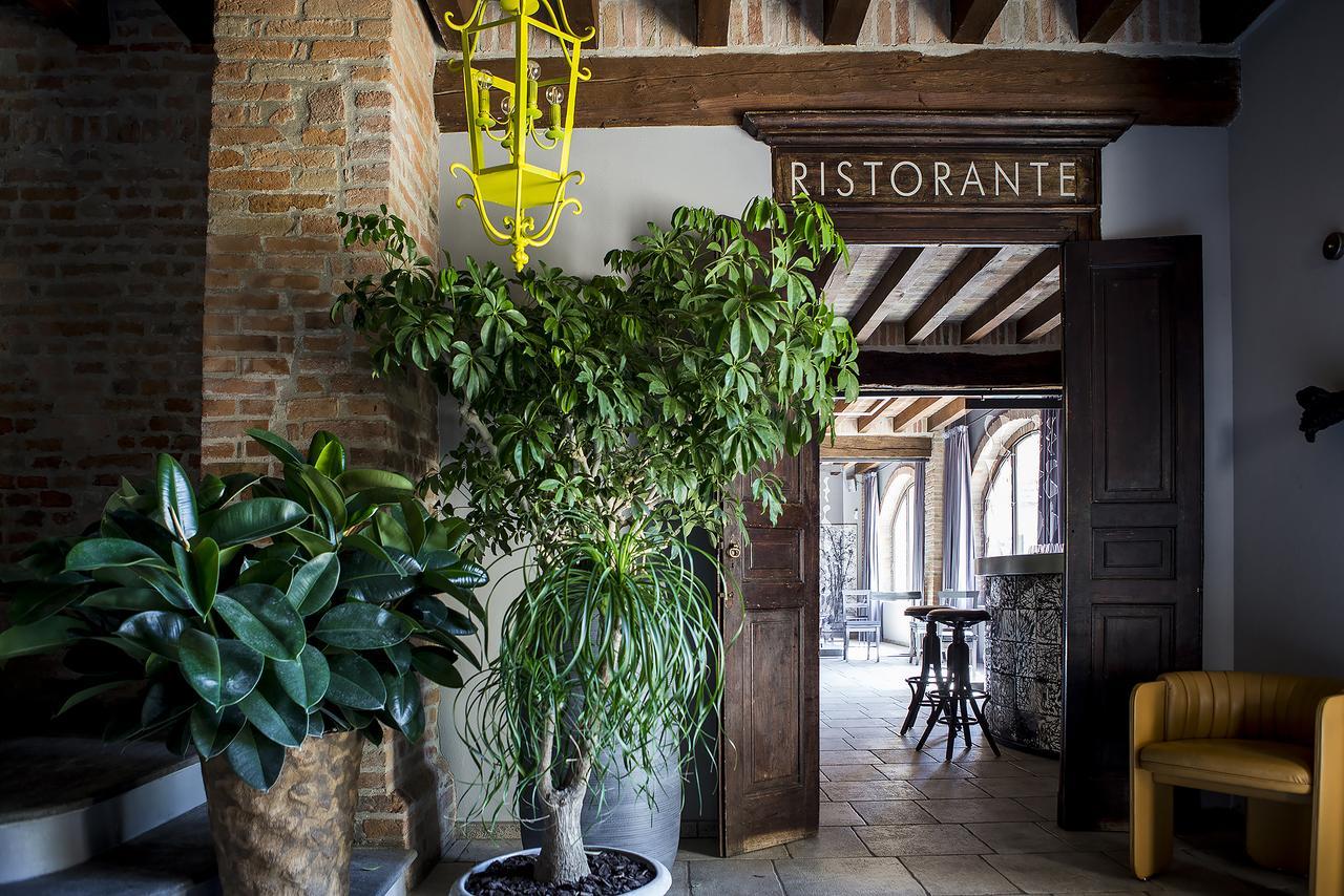 Relais Cascina Scottina Guest House Cadeo ภายนอก รูปภาพ