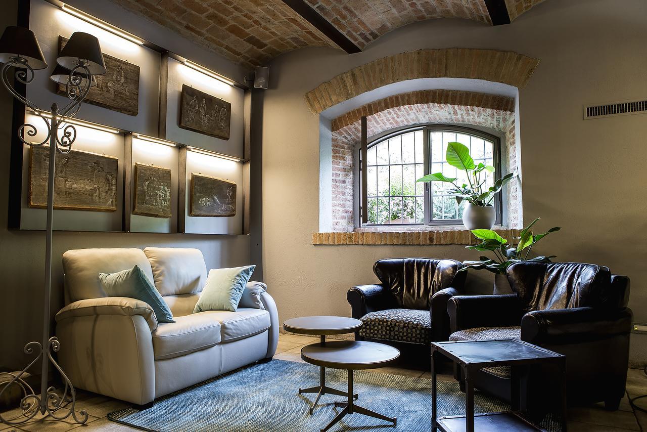 Relais Cascina Scottina Guest House Cadeo ภายนอก รูปภาพ