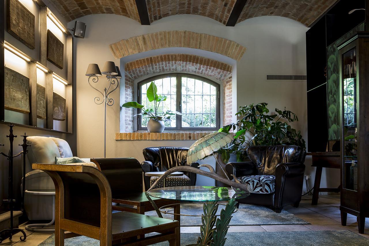 Relais Cascina Scottina Guest House Cadeo ภายนอก รูปภาพ